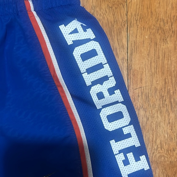 Ladies, Florida gator, Nike running shorts - Picture 3 of 9